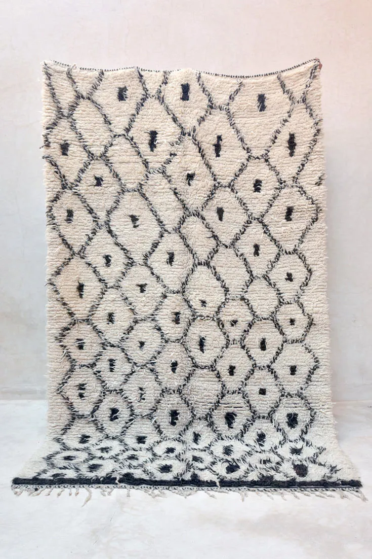 AZILAL. Vintage Moroccan Rug. Wool Beni Ourain Carpet. Modern Design.