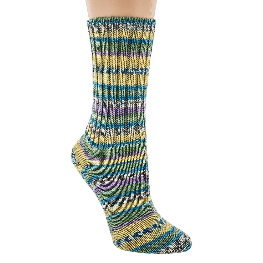 Ladies Gorgeous Green Pattern Designer Irish Wool Country Socks