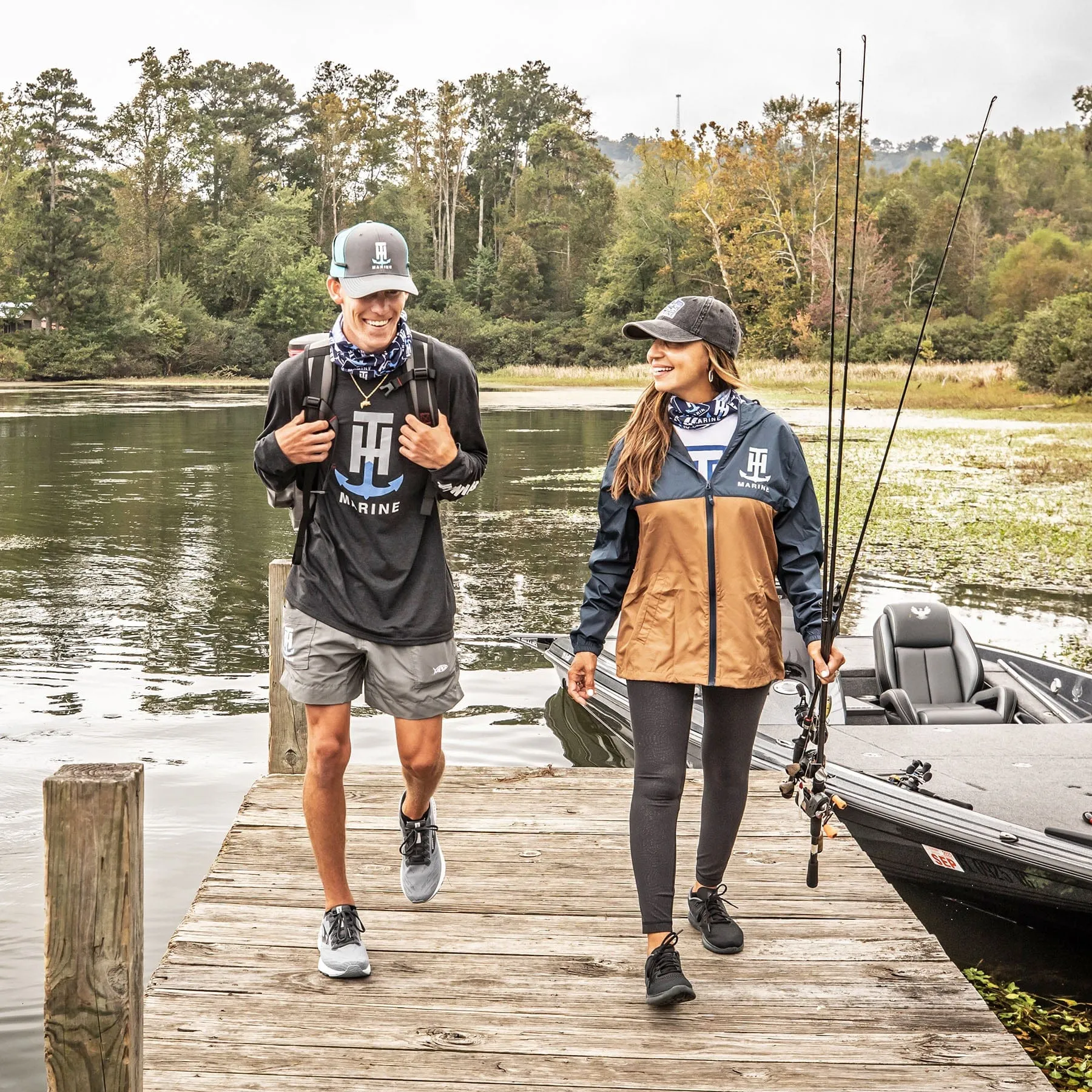 NAVY/SADDLE LIGHTWEIGHT WINDBREAKER JACKET